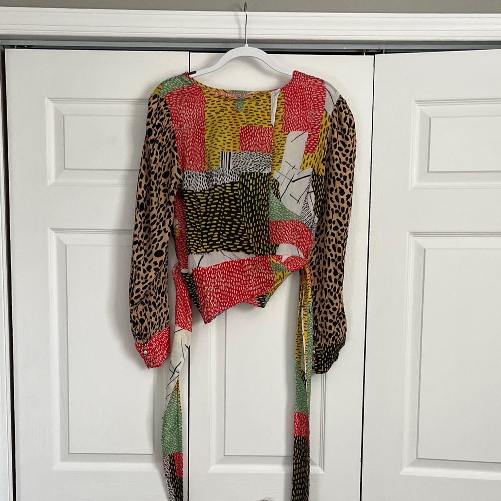 Multicolor Patterned Women's Top - Picture 3 of 5